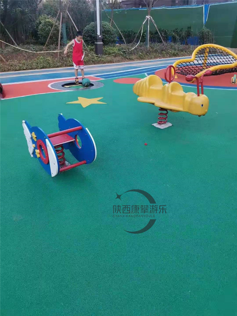 景區(qū)游樂場(chǎng)EPDM彩色塑膠地面鋪