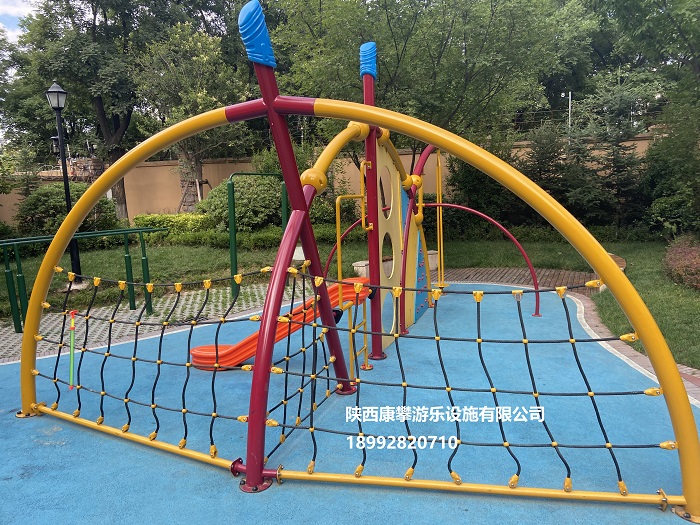 戶外游樂設(shè)施