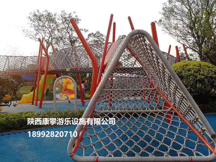 戶(hù)外攀爬設(shè)備