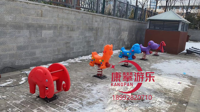 兒童搖搖樂(lè)